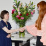 Gratulation der Absolventinnen, Kathleen Christian und Anna-Lena Kühnbach, Foto Barbara Herrenkind