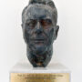 Wilfried Fitzenreiter, Theodor Hiepe, Bronze, 2006, Campus Charité, Barbara Herrenkind